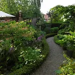 度假居 Dollhouse Modern Retreat 维斯莫尔
